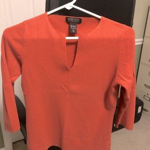 Pink/orange 3/4 sleeve lightweight sweater